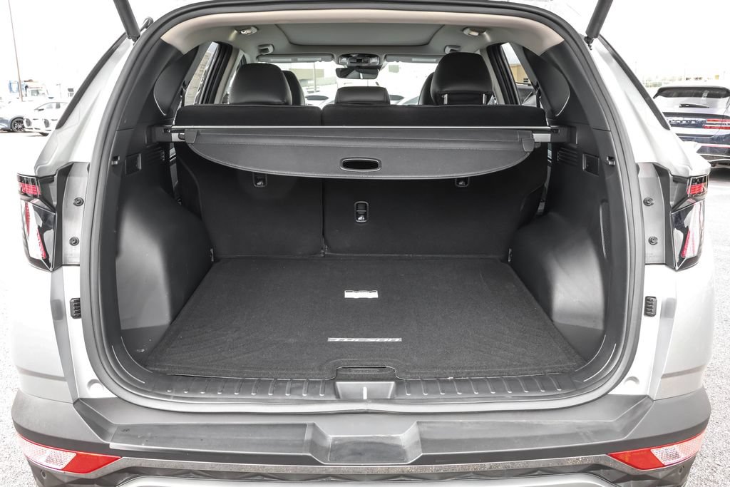 Used 2023 Hyundai Tucson Limited AWD/4WD image 32