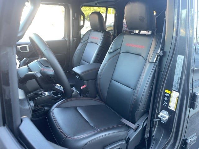Used 2023 Jeep Wrangler Unlimited Rubicon AWD/4WD image 23