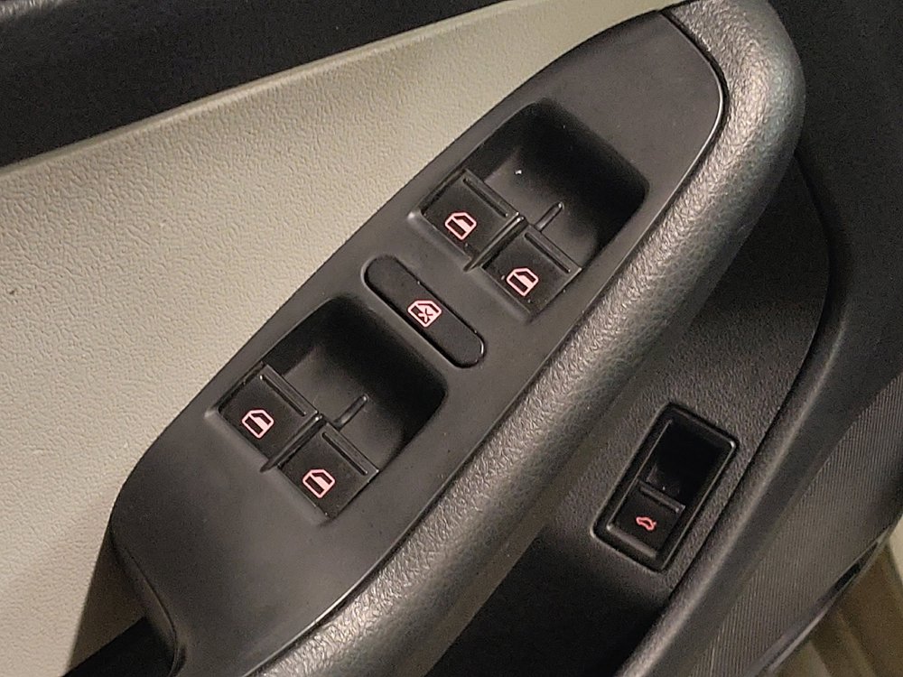 Used 2015 Volkswagen Jetta S w/ Welcome Package FWD image 27