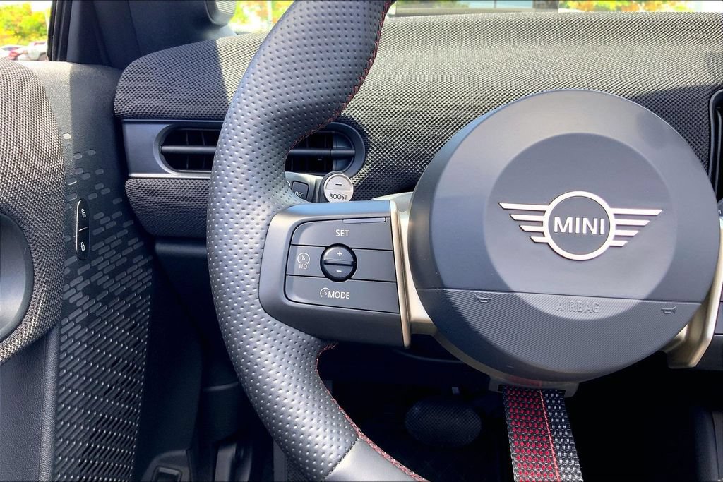 Used 2026 MINI Cooper S FWD image 19
