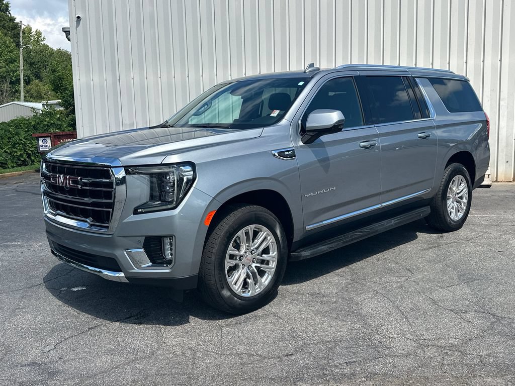 Used 2024 GMC Yukon XL SLT w/ SLT Luxury Package RWD image 2