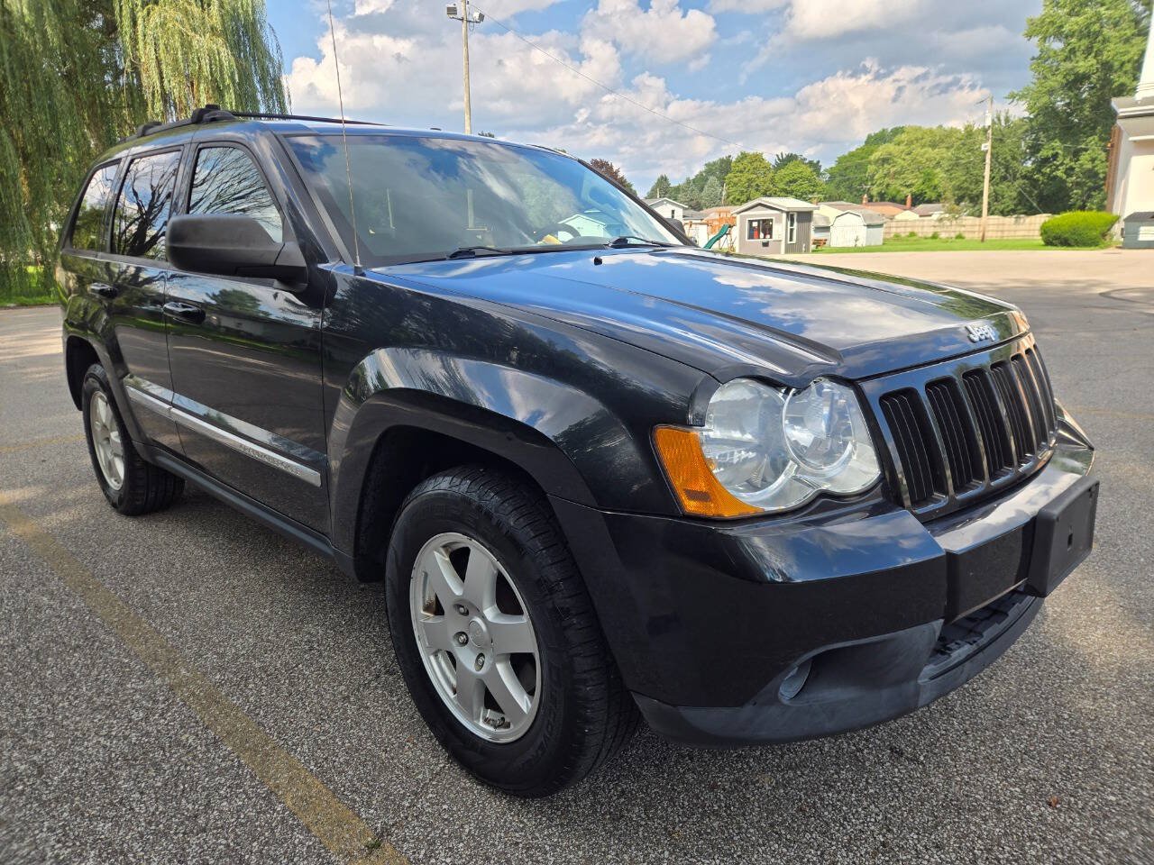 Used 2010 Jeep Grand Cherokee Laredo AWD/4WD image 13