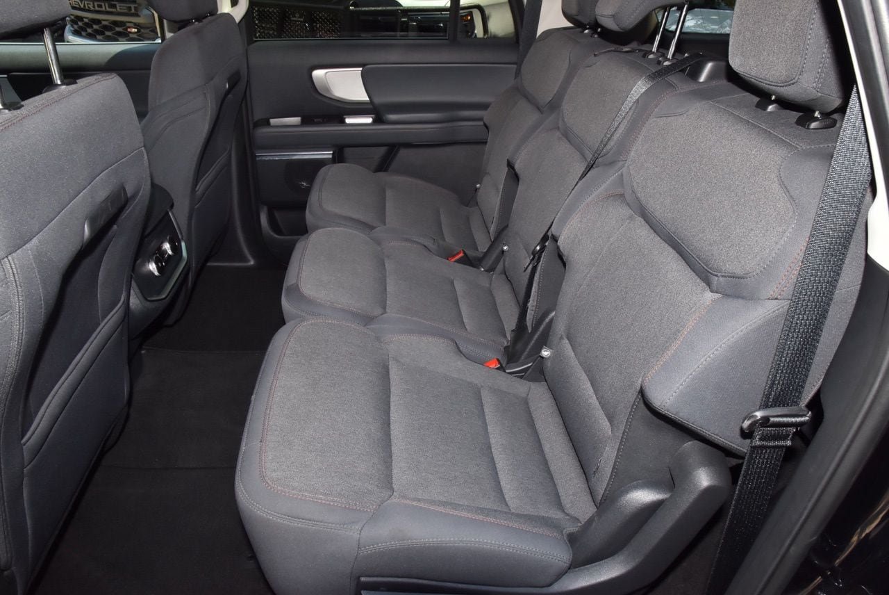 Used 2025 Ford Expedition Max Active RWD image 14