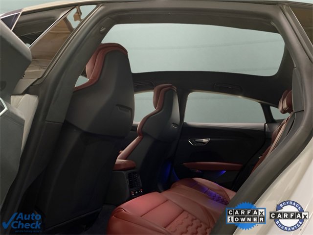 Used 2024 Audi e-tron GT Prestige w/ Prestige Package image 17