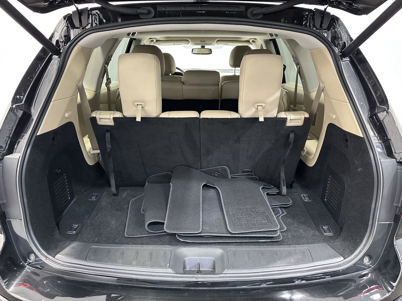 Used 2019 Nissan Pathfinder Platinum image 31