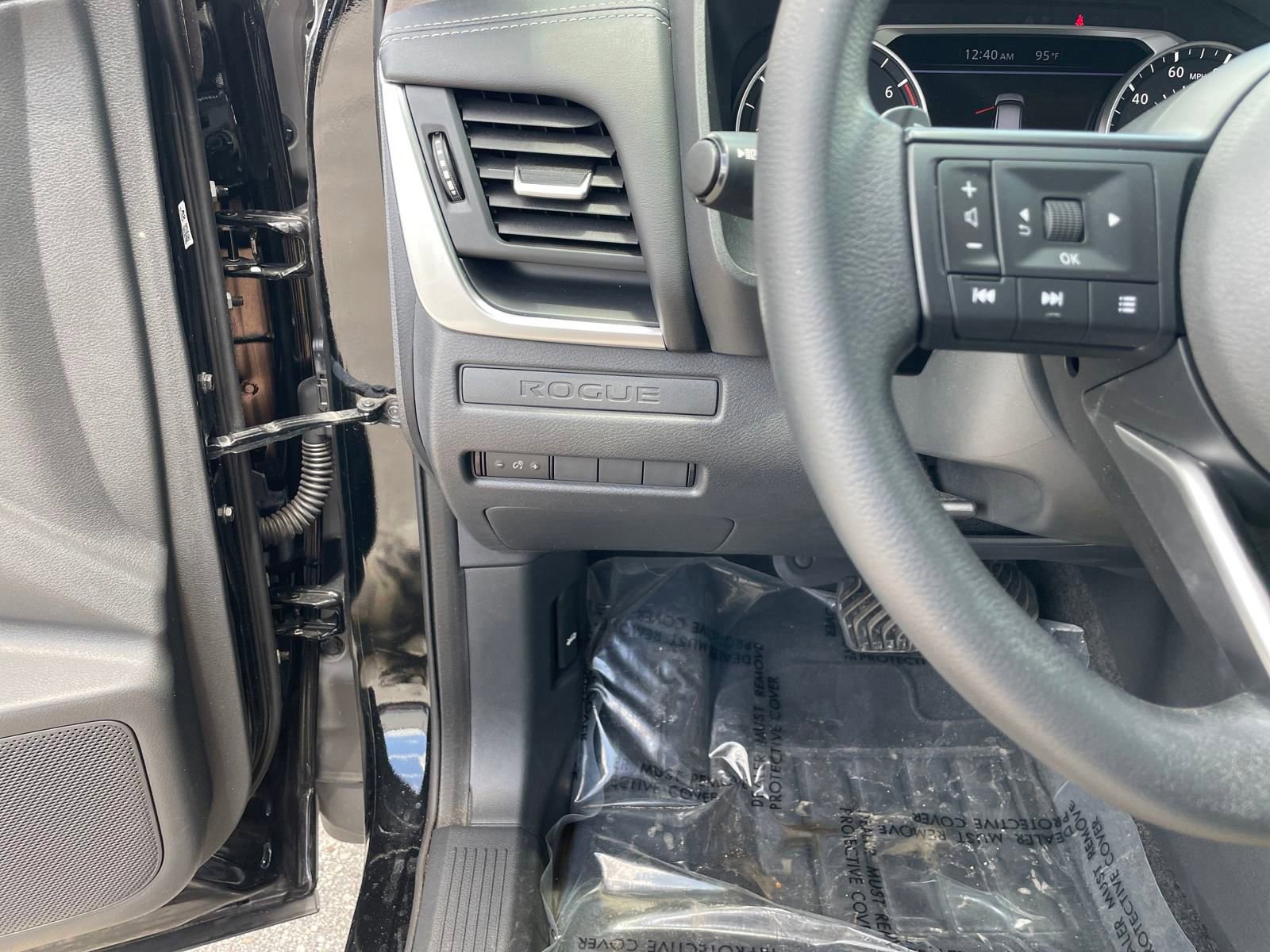 Certified 2022 Nissan Rogue S image 13