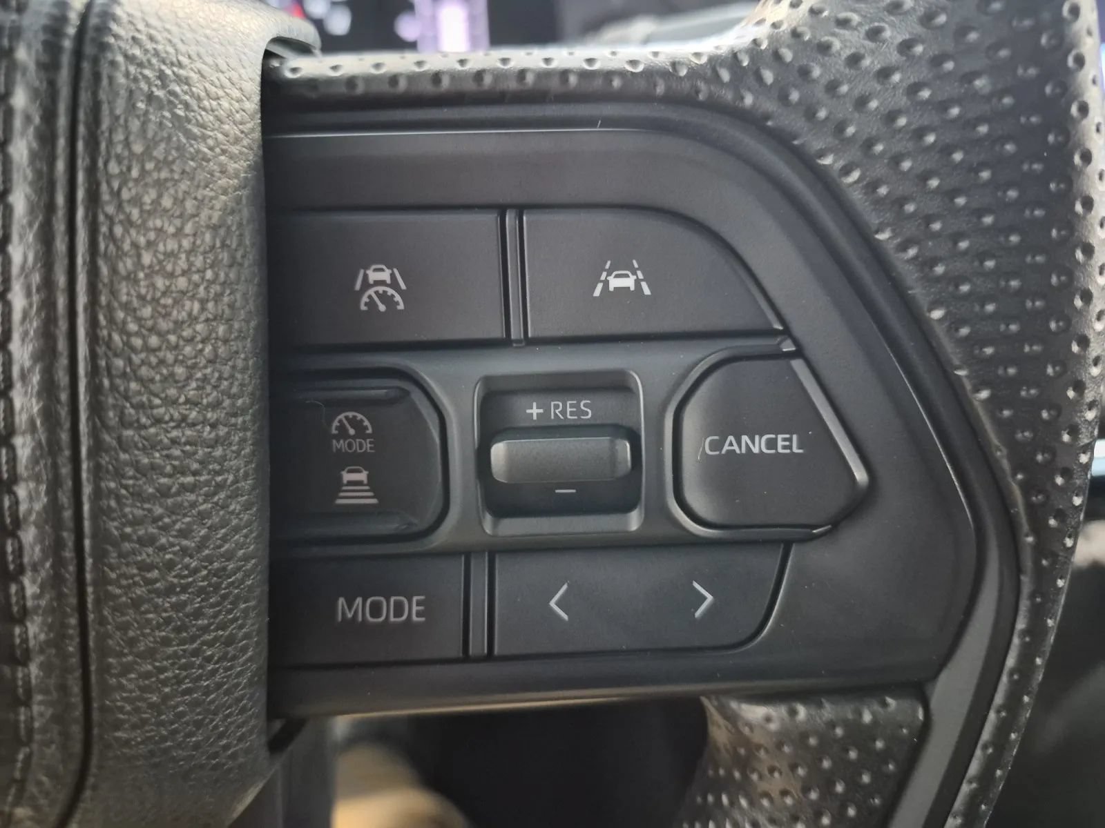 Used 2024 Toyota Tacoma SR AWD/4WD image 26