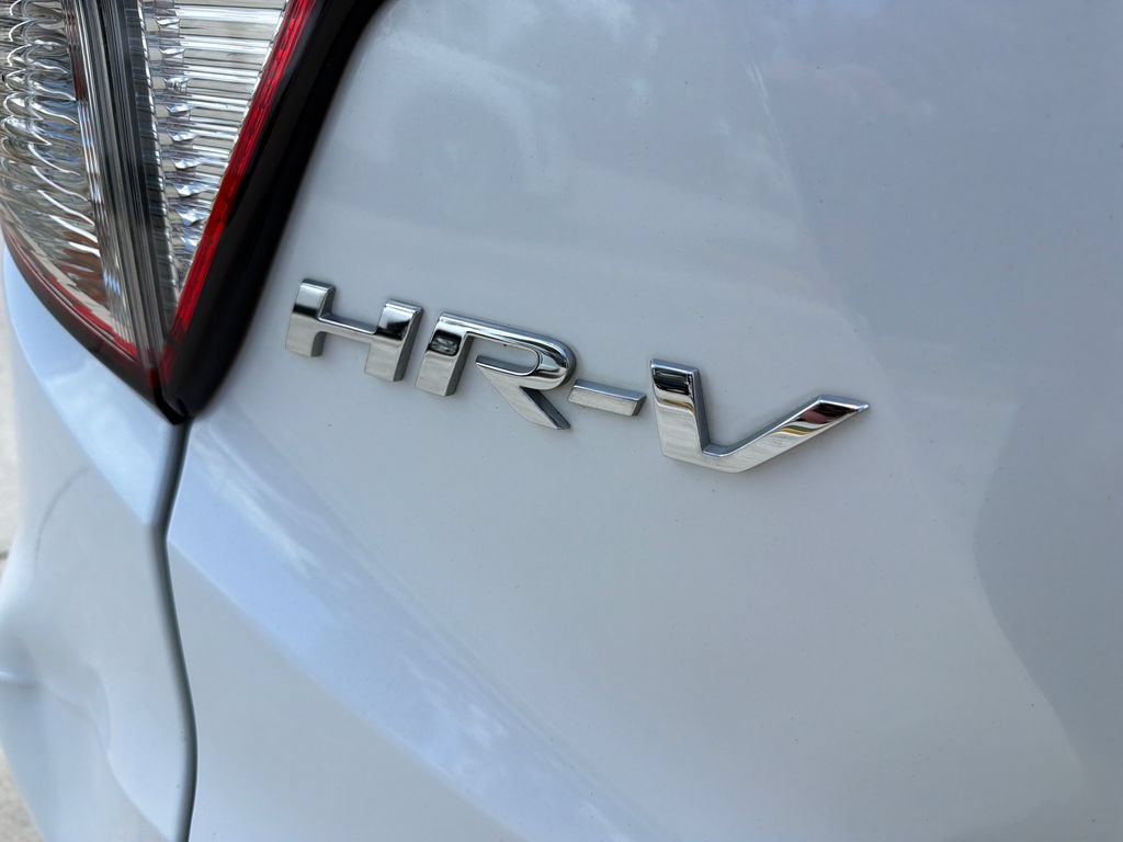 Used 2022 Honda HR-V EX-L image 9