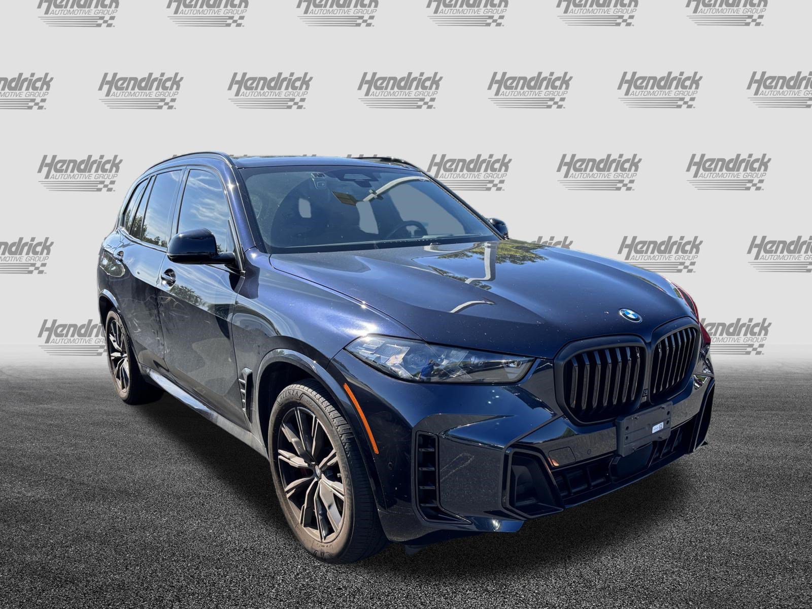 Certified 2024 BMW X5 xDrive40i w/ M Sport Package AWD/4WD image 2