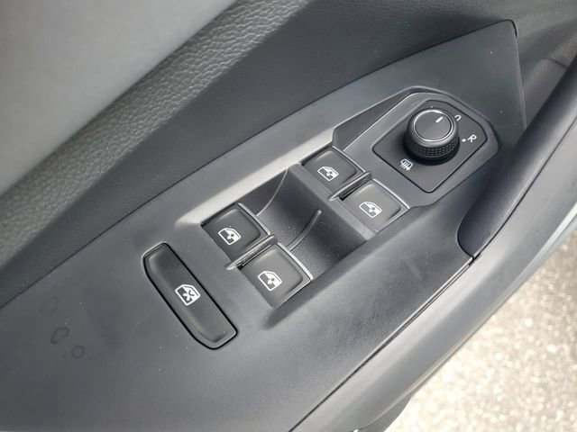New 2026 Volkswagen Jetta SE FWD image 13