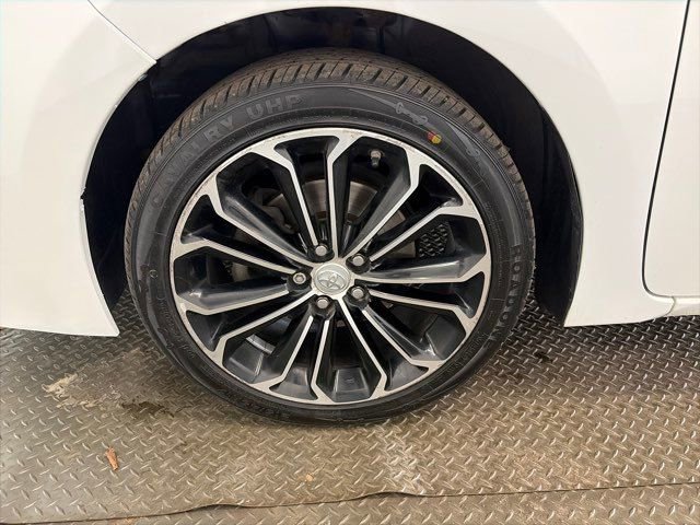 Used 2016 Toyota Corolla S image 40