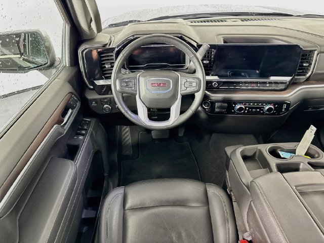 Used 2025 GMC Sierra 1500 SLT AWD/4WD image 23