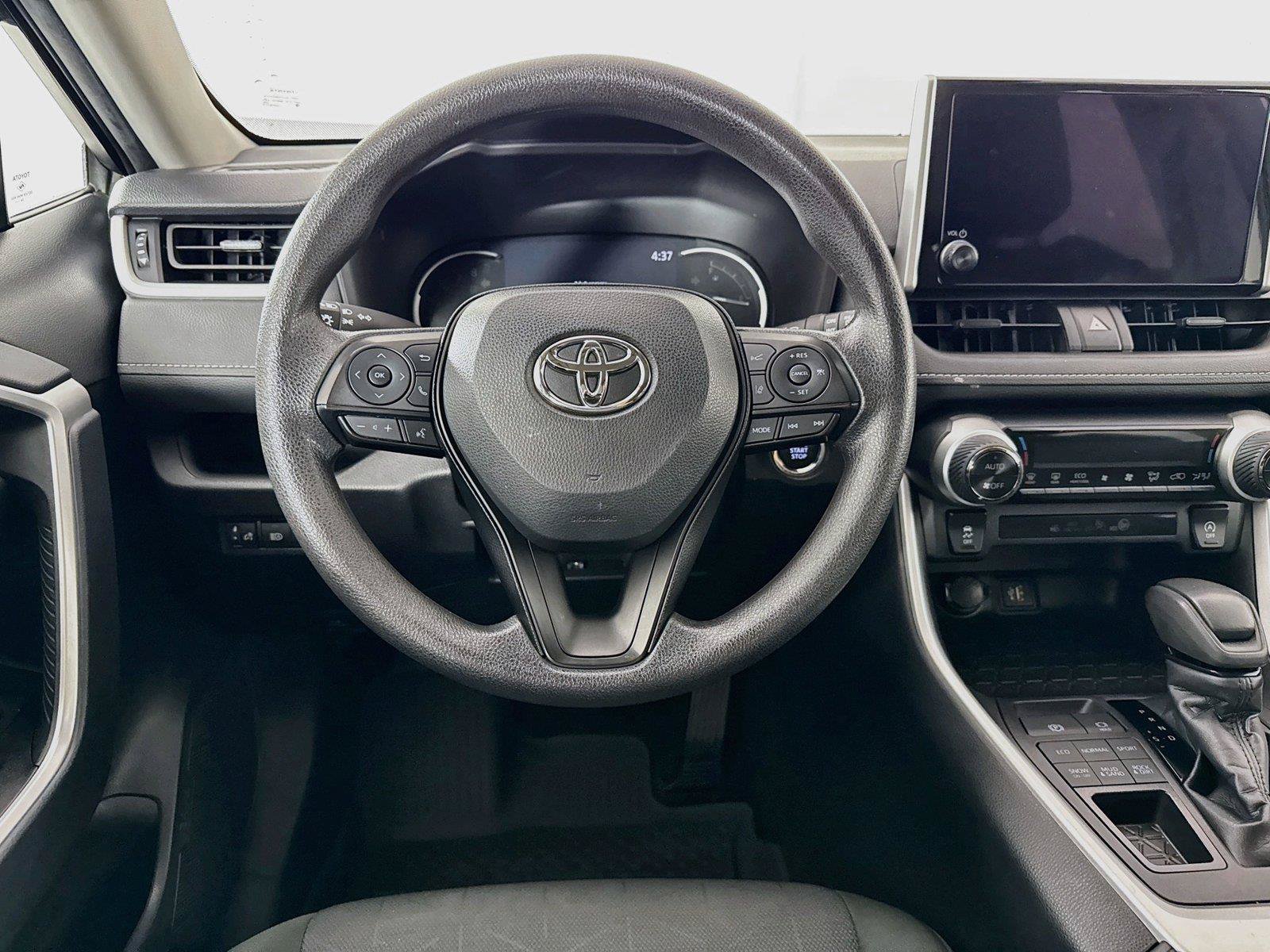 Certified 2025 Toyota RAV4 XLE AWD/4WD image 29