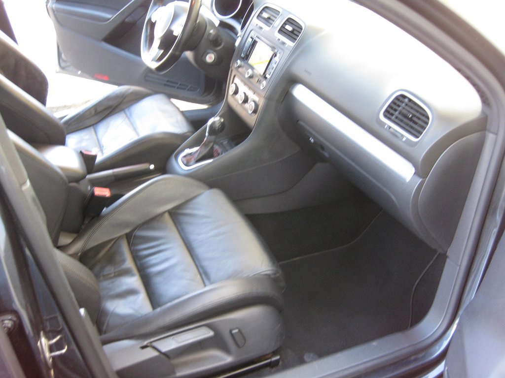 Used 2012 Volkswagen GTI Autobahn FWD image 30