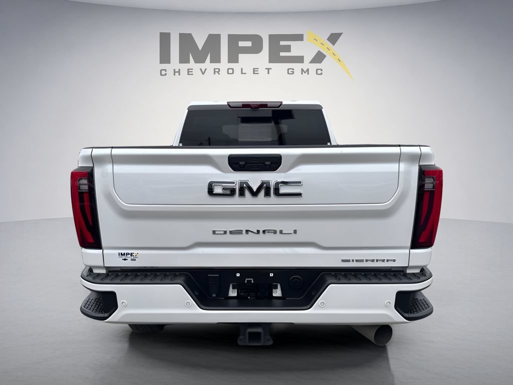 Used 2024 GMC Sierra 3500 Denali Ultimate AWD/4WD image 4