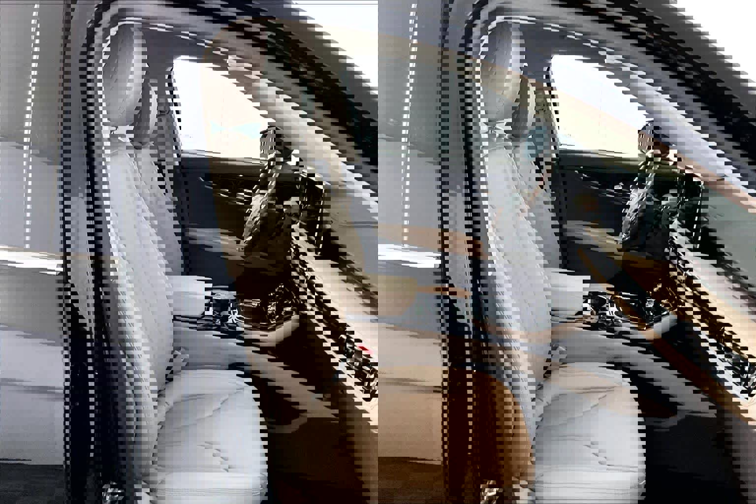 Used 2022 Lincoln Nautilus Reserve w/ Equipment Group 201A image 8