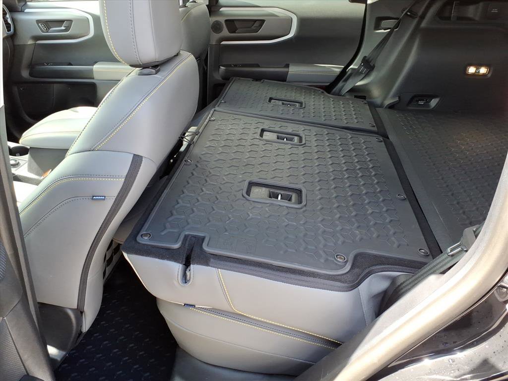 Used 2025 Ford Bronco Sport Badlands w/ Sasquatch Badlands Package image 4