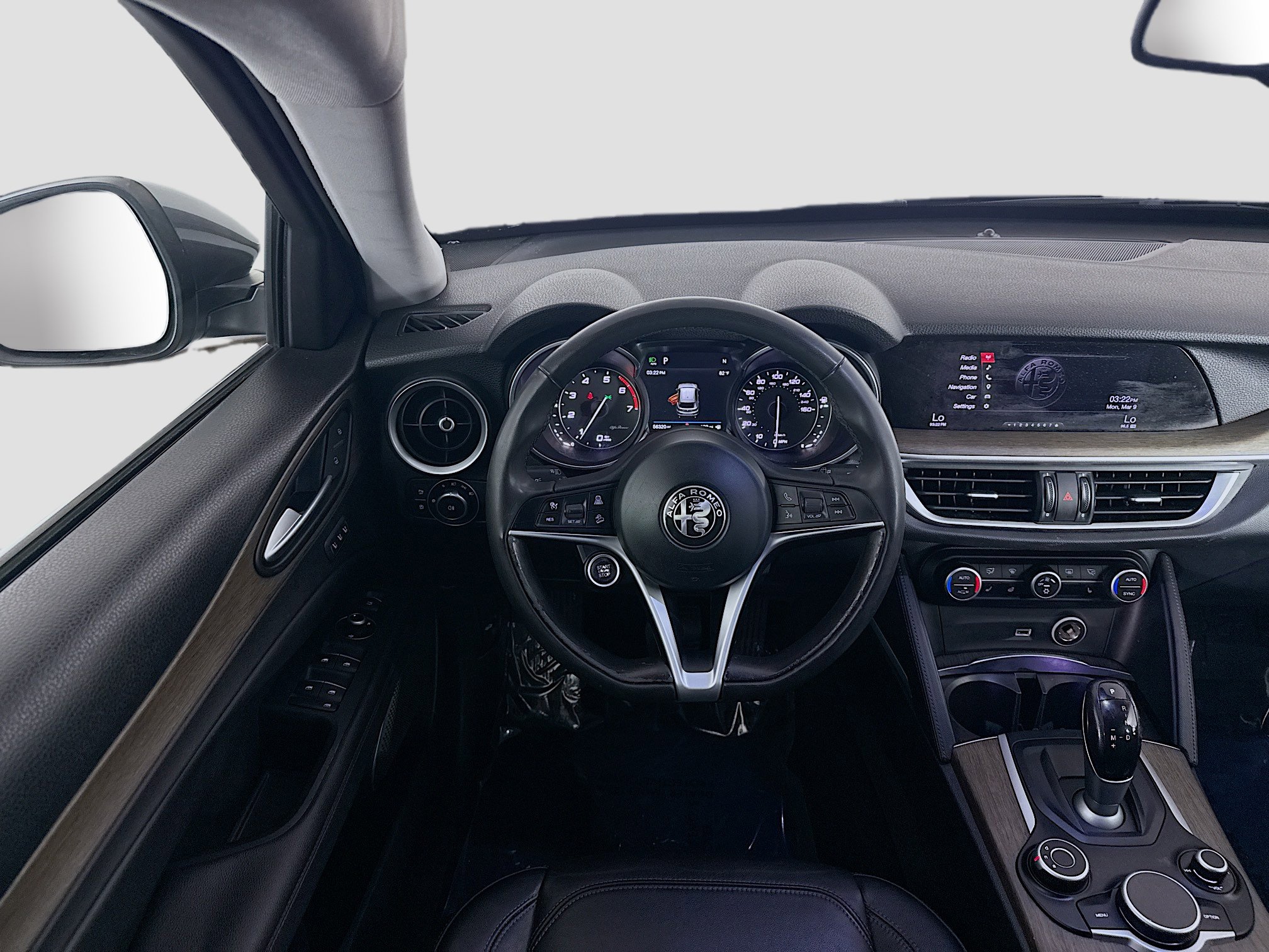 Used 2018 Alfa Romeo Stelvio Ti image 17