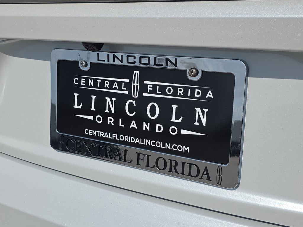 Used 2022 Toyota Corolla LE image 6