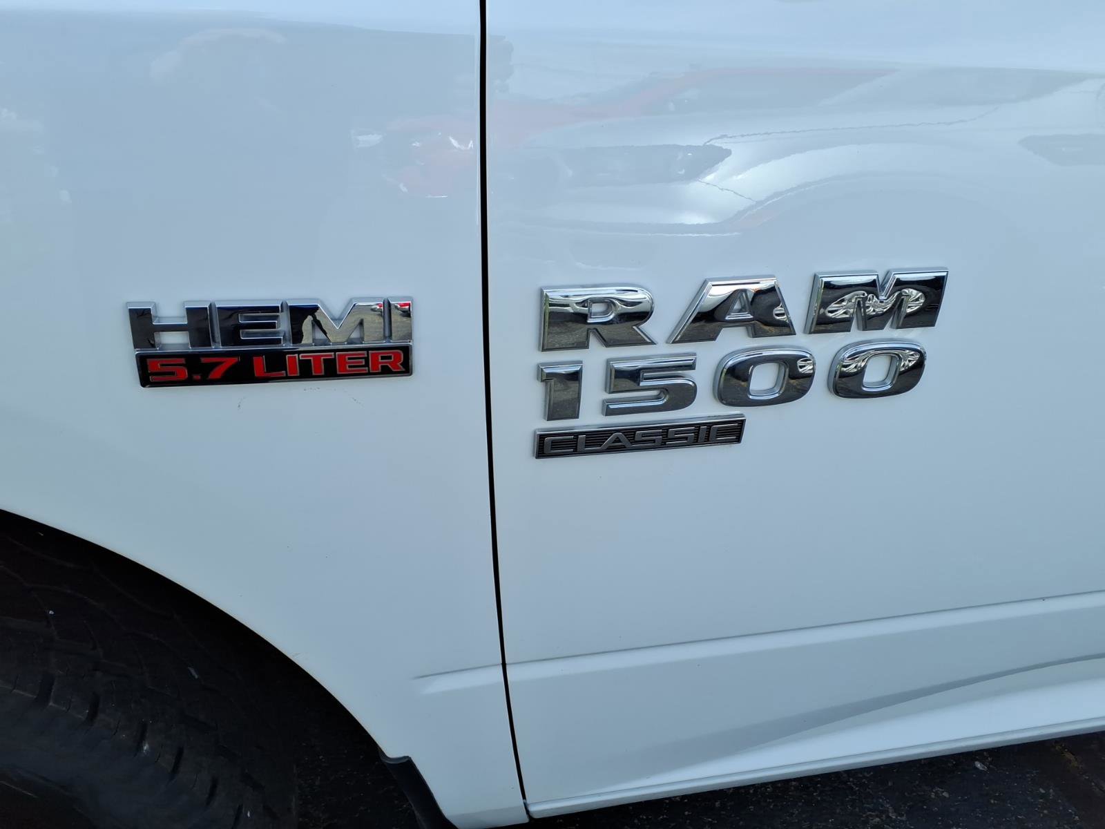Used 2023 RAM 1500 Classic SLT w/ Protection Group AWD/4WD image 5