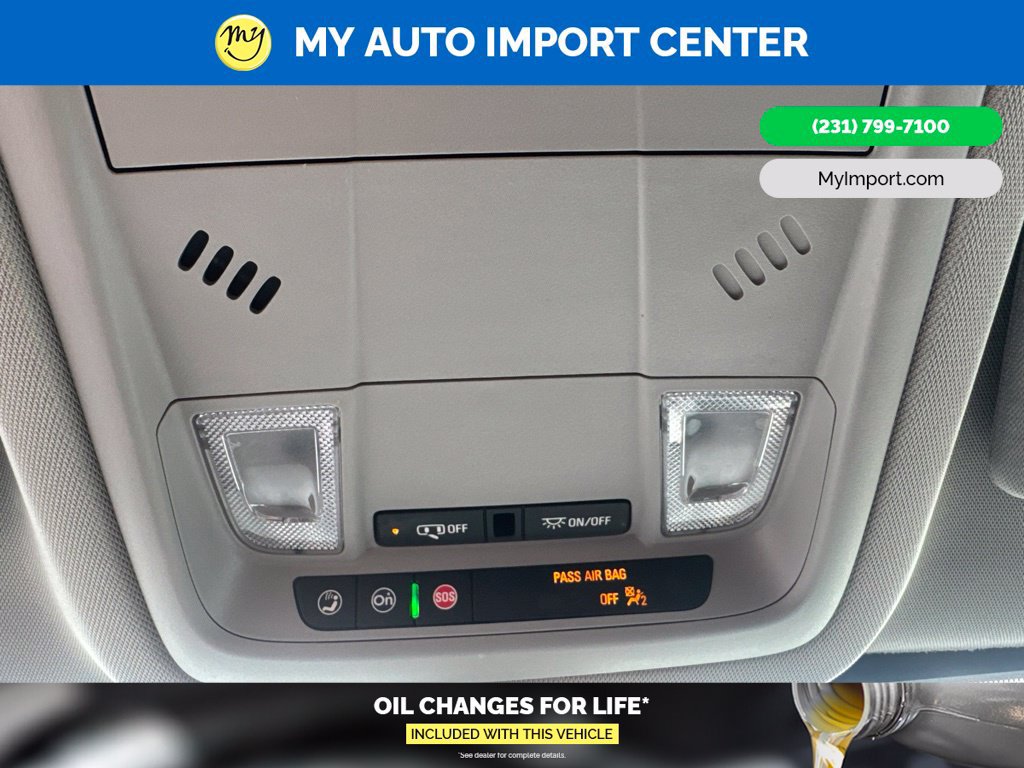 Used 2023 GMC Acadia SLE w/ Driver Convenience Package FWD image 24