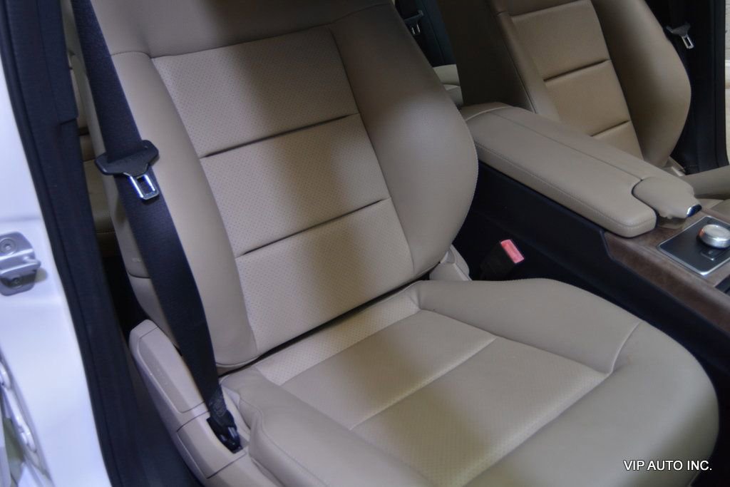 Used 2011 Mercedes-Benz E 350 4MATIC Wagon image 16