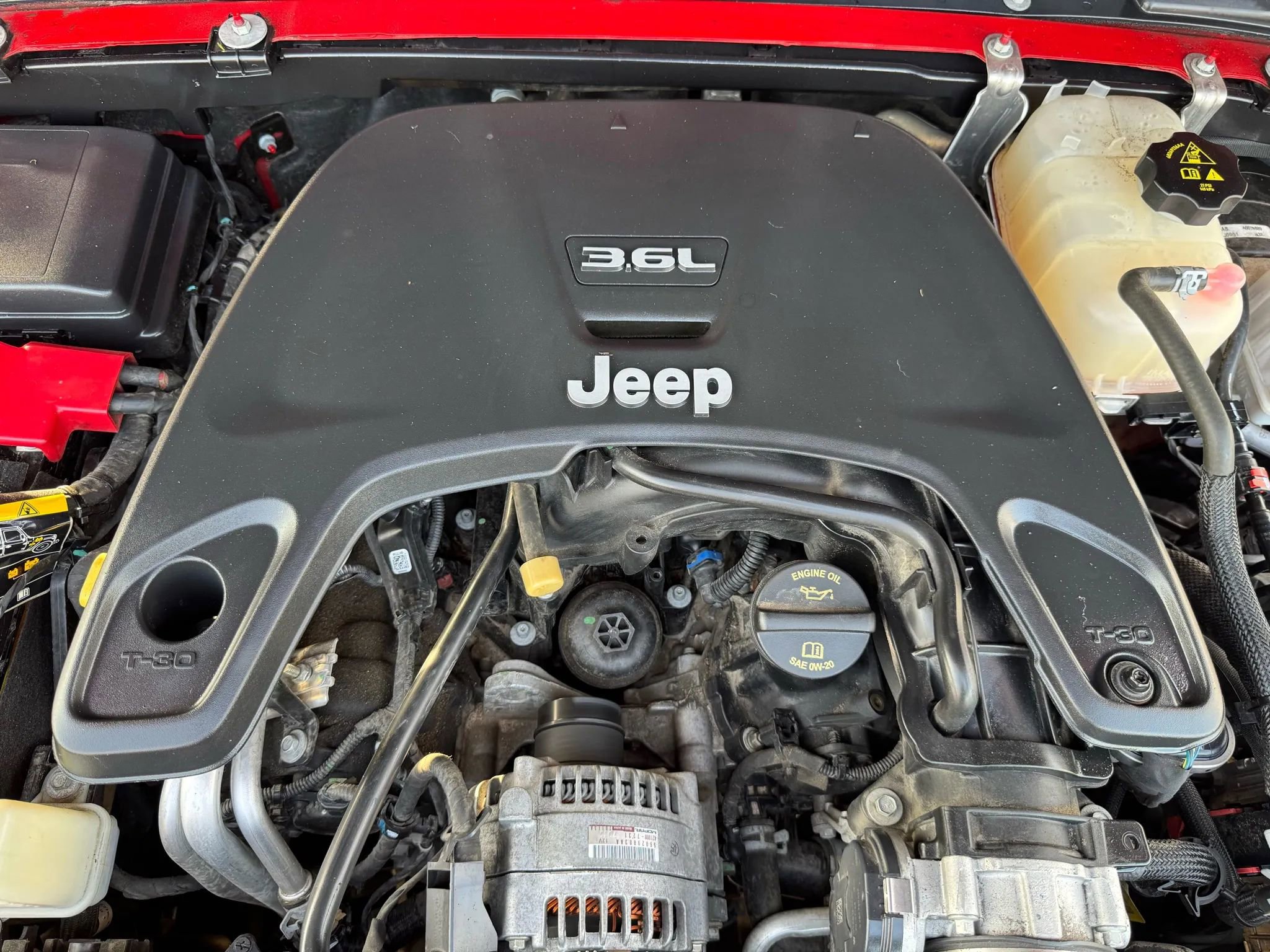 Used 2021 Jeep Gladiator Sport image 43