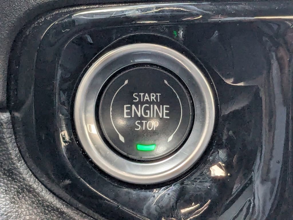 Used 2025 Chevrolet Silverado 1500 LT image 29