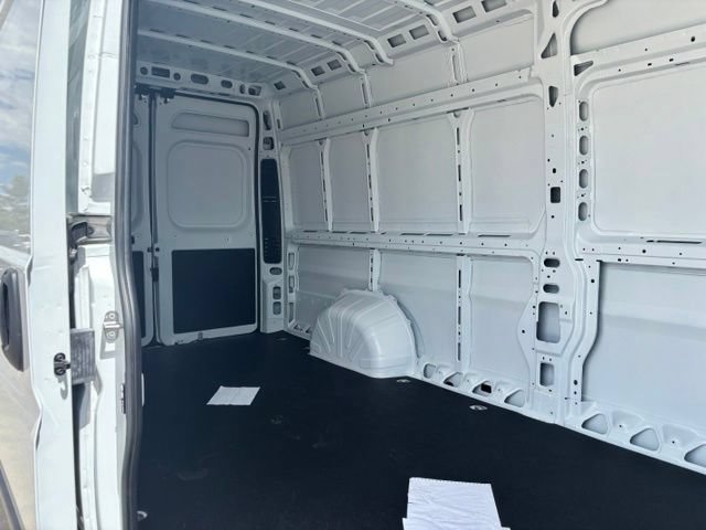 New 2026 RAM ProMaster 3500 w/ Convenience Group FWD image 21