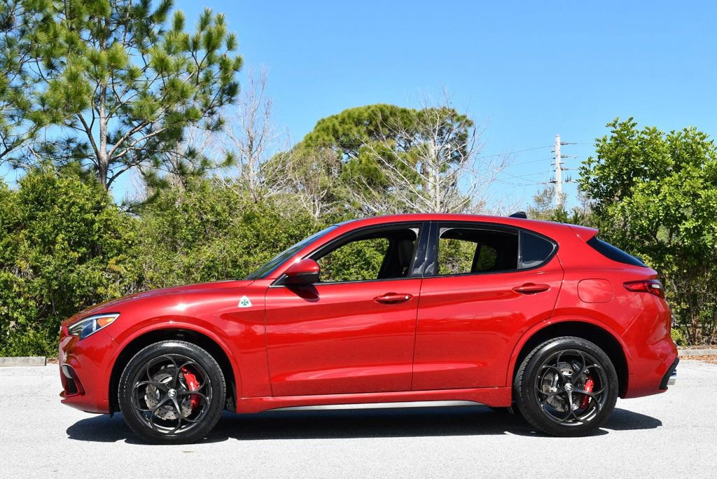 Used 2018 Alfa Romeo Stelvio Quadrifoglio w/ Driver Assist Dynamic Package image 28
