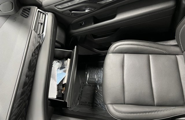 Used 2023 GMC Yukon Denali image 37