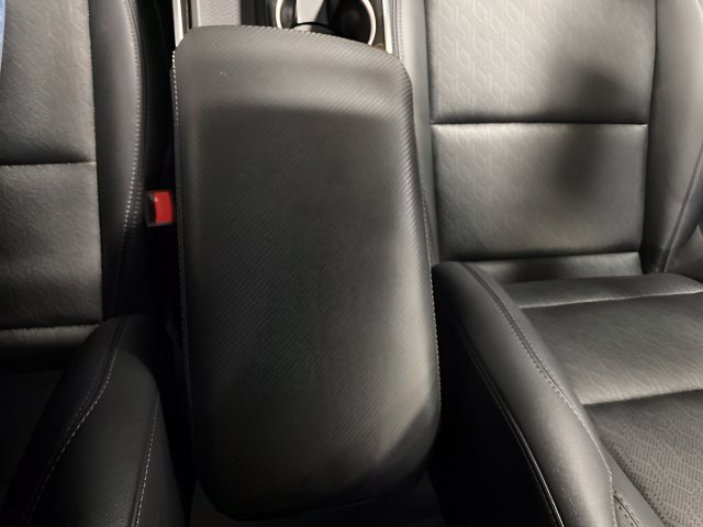 Used 2025 Chevrolet Equinox LT w/ Convenience Package II AWD/4WD image 17