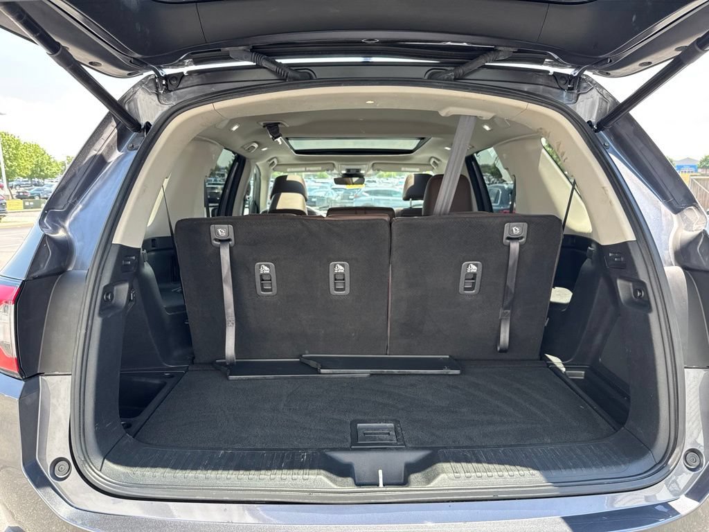Used 2025 Honda Pilot Elite image 40