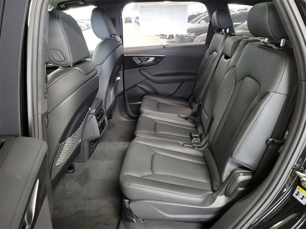 New 2025 Audi Q7 3.0T Prestige image 19