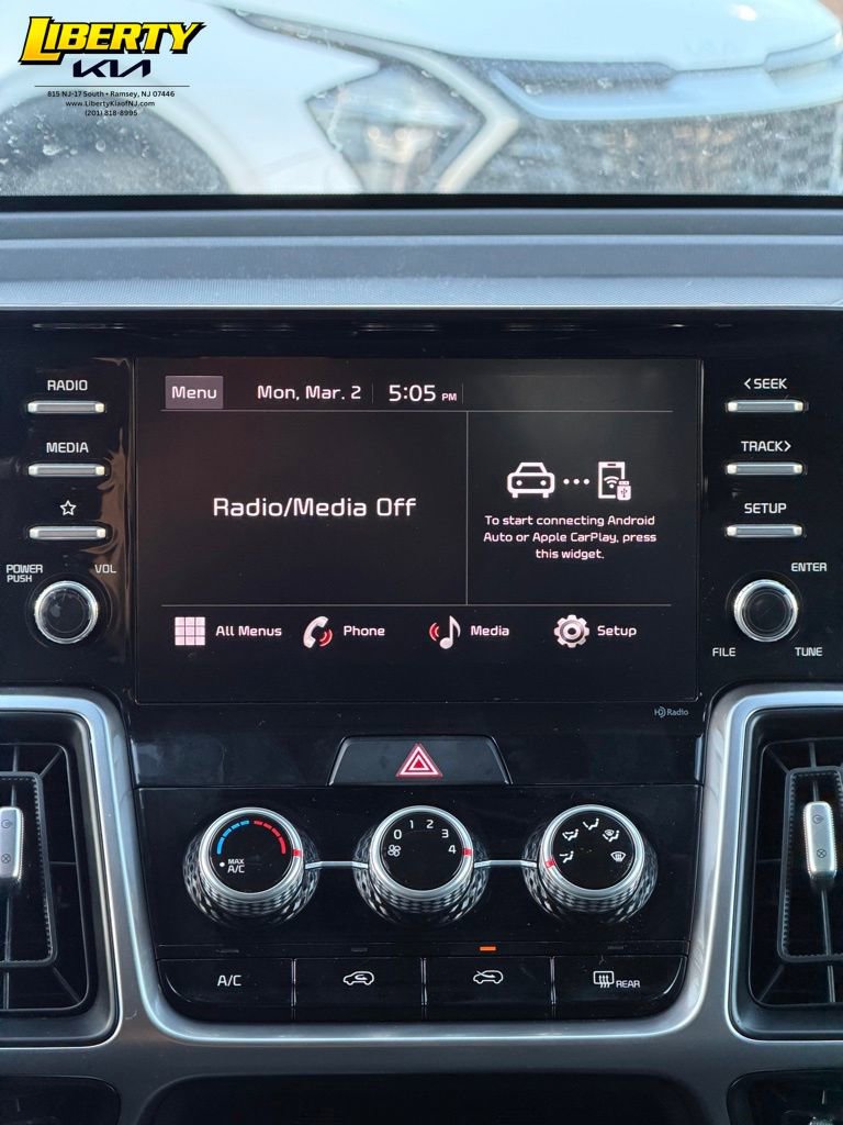 Used 2022 Kia Sorento LX image 15