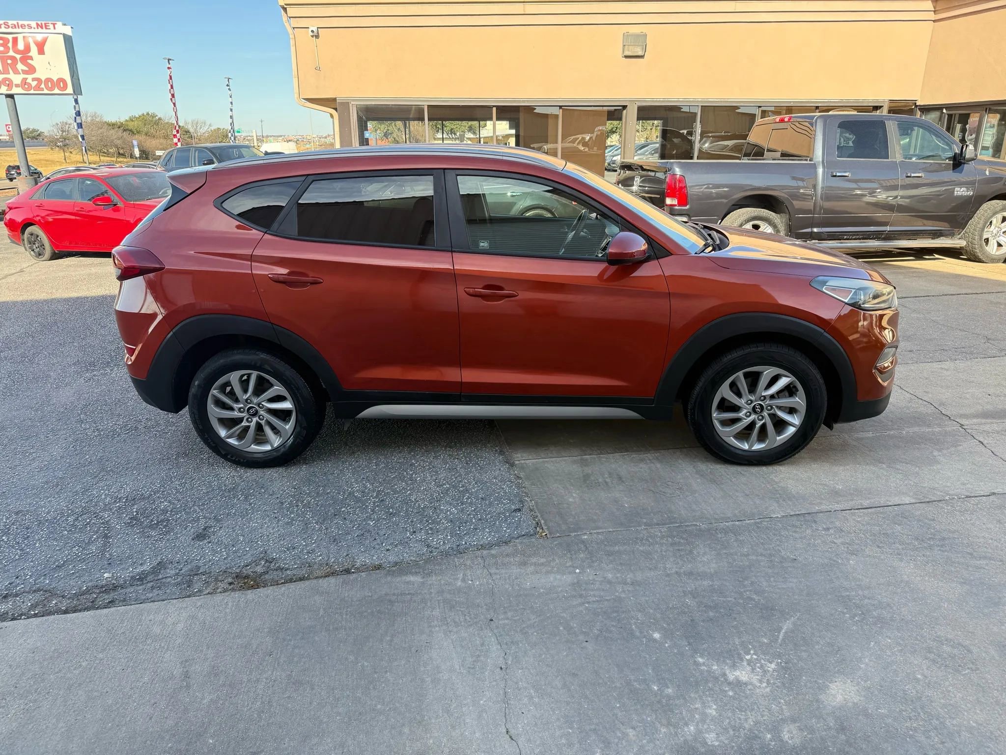 Used 2017 Hyundai Tucson SE image 4