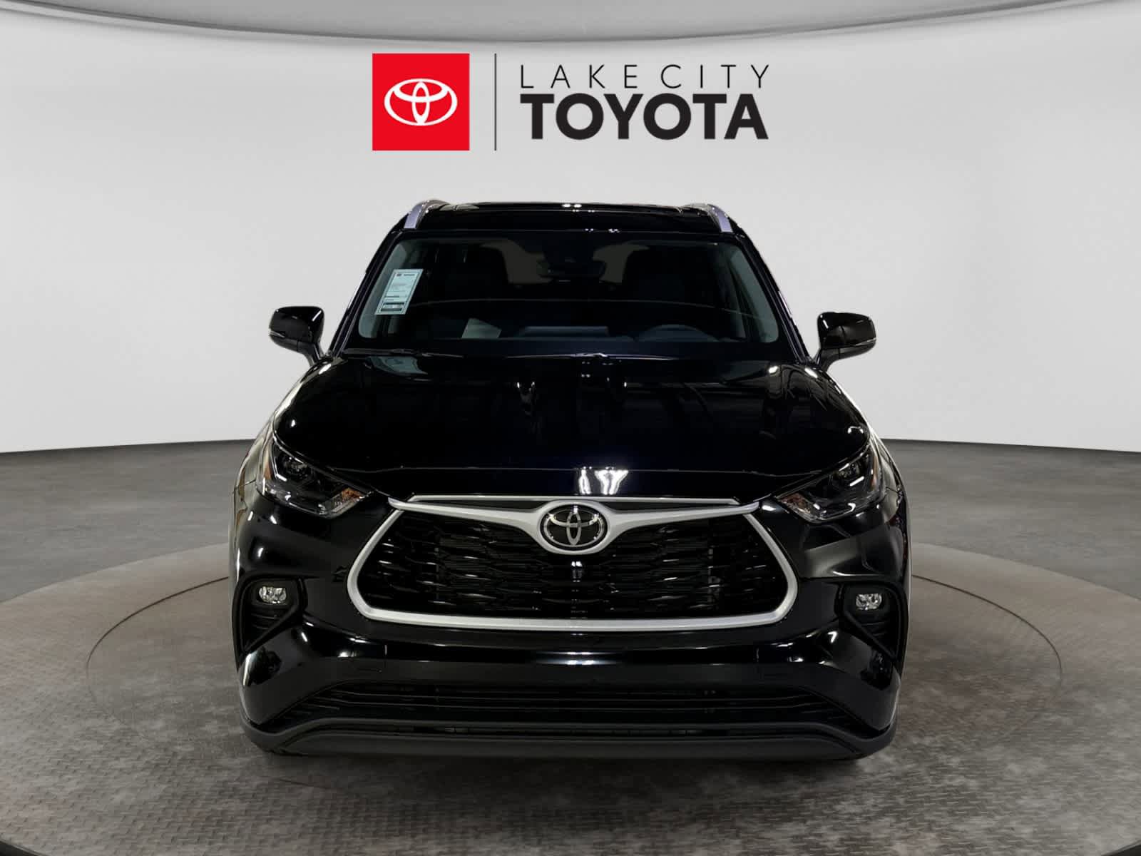 New 2026 Toyota Highlander XLE AWD/4WD image 10