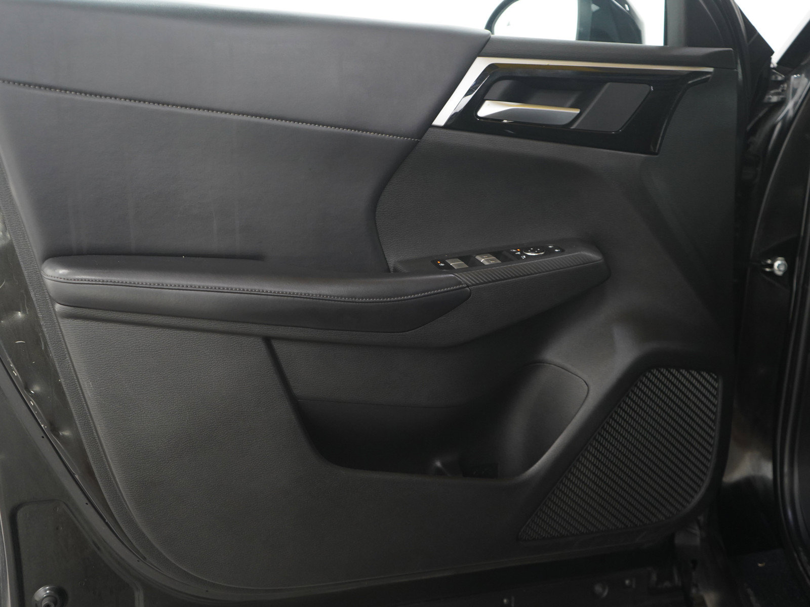 Used 2024 Mitsubishi Outlander SE AWD/4WD image 19