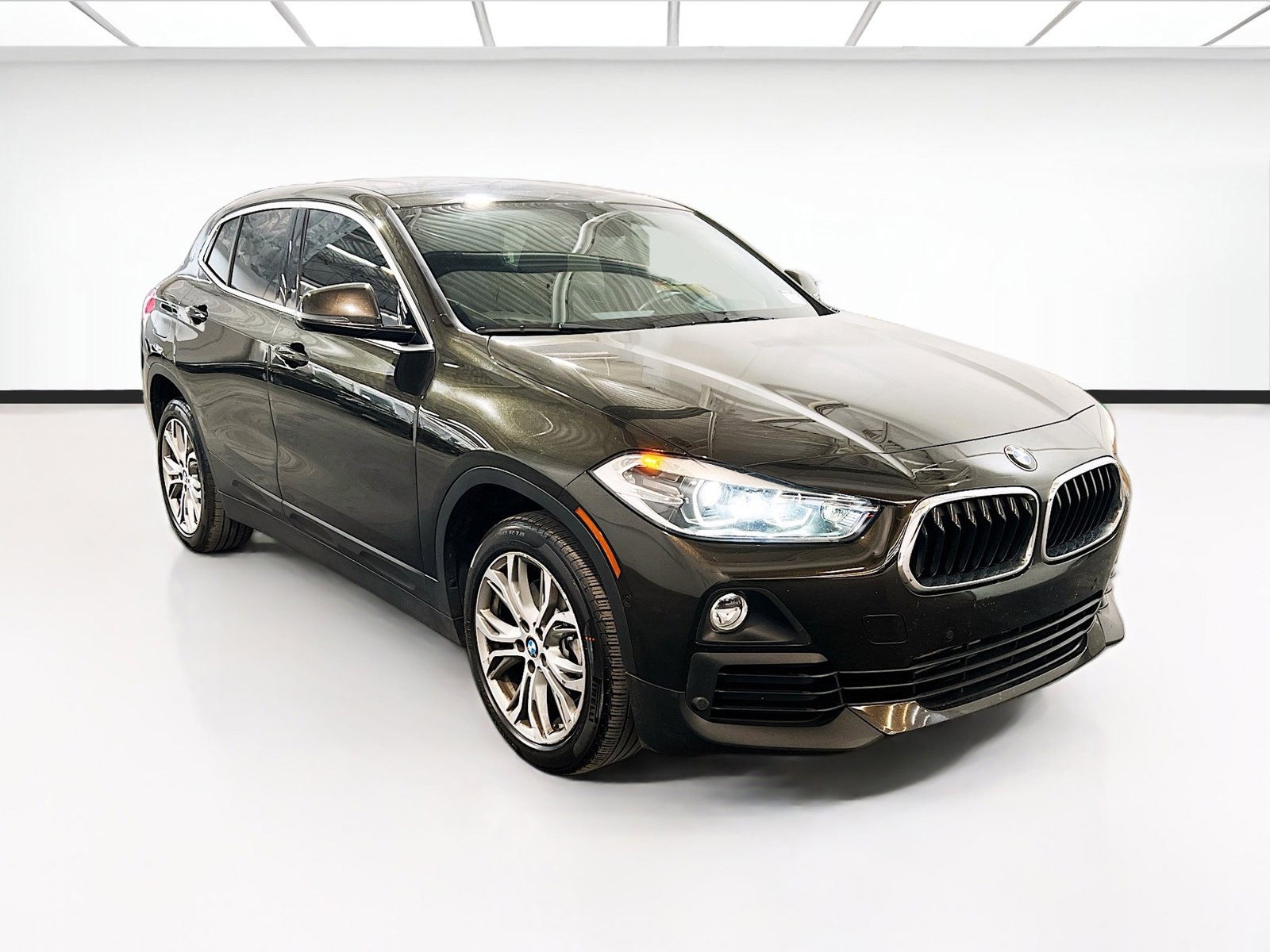 Used 2020 BMW X2 sDrive28i w/ Convenience Package image 3