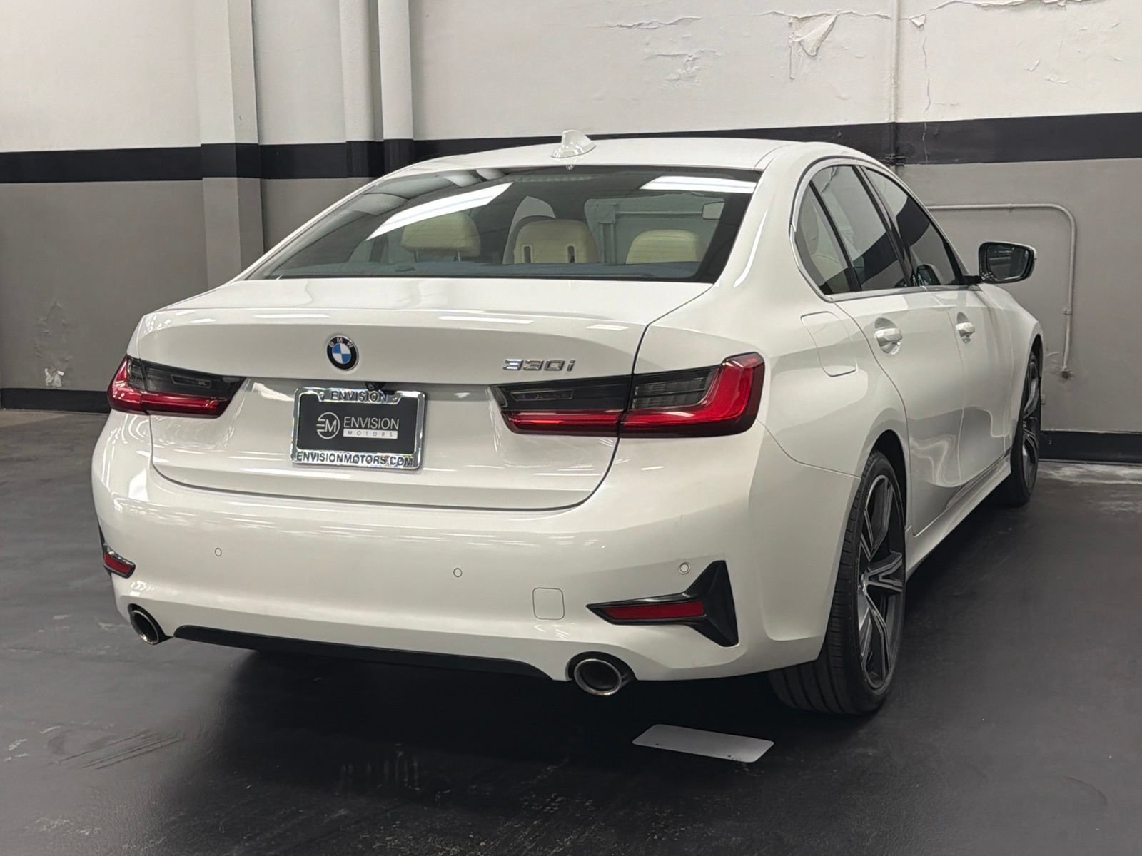 Used 2021 BMW 330i Sedan w/ Convenience Package RWD image 12