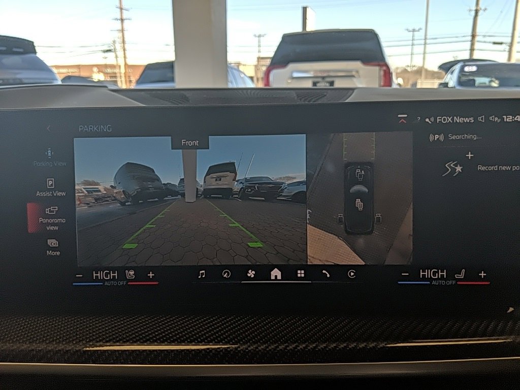 Used 2024 BMW X7 M60i w/ Executive Package image 28