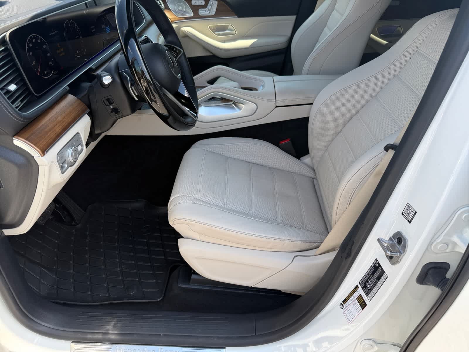 Certified 2024 Mercedes-Benz GLE 450e 4MATIC image 10