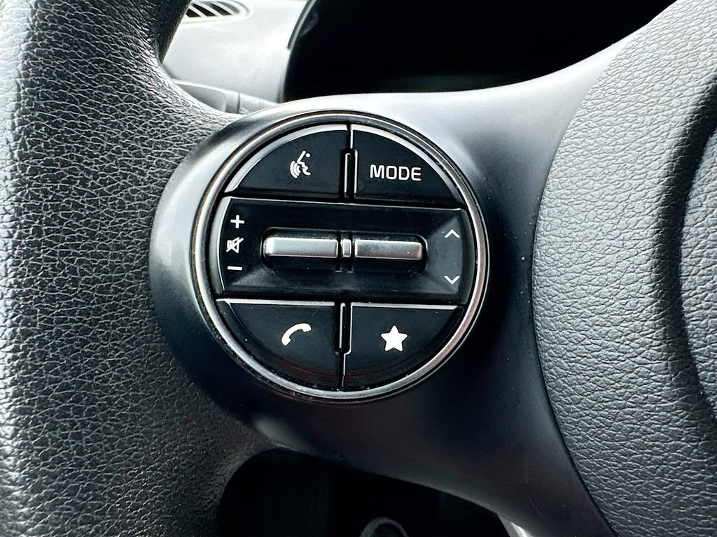 Used 2024 Kia Soul LX w/ Option Group 015 FWD image 9