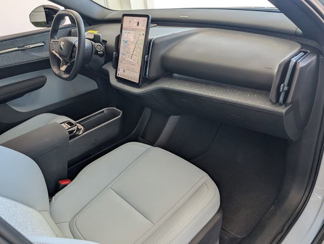 Used 2025 Volvo EX30 Ultra image 17