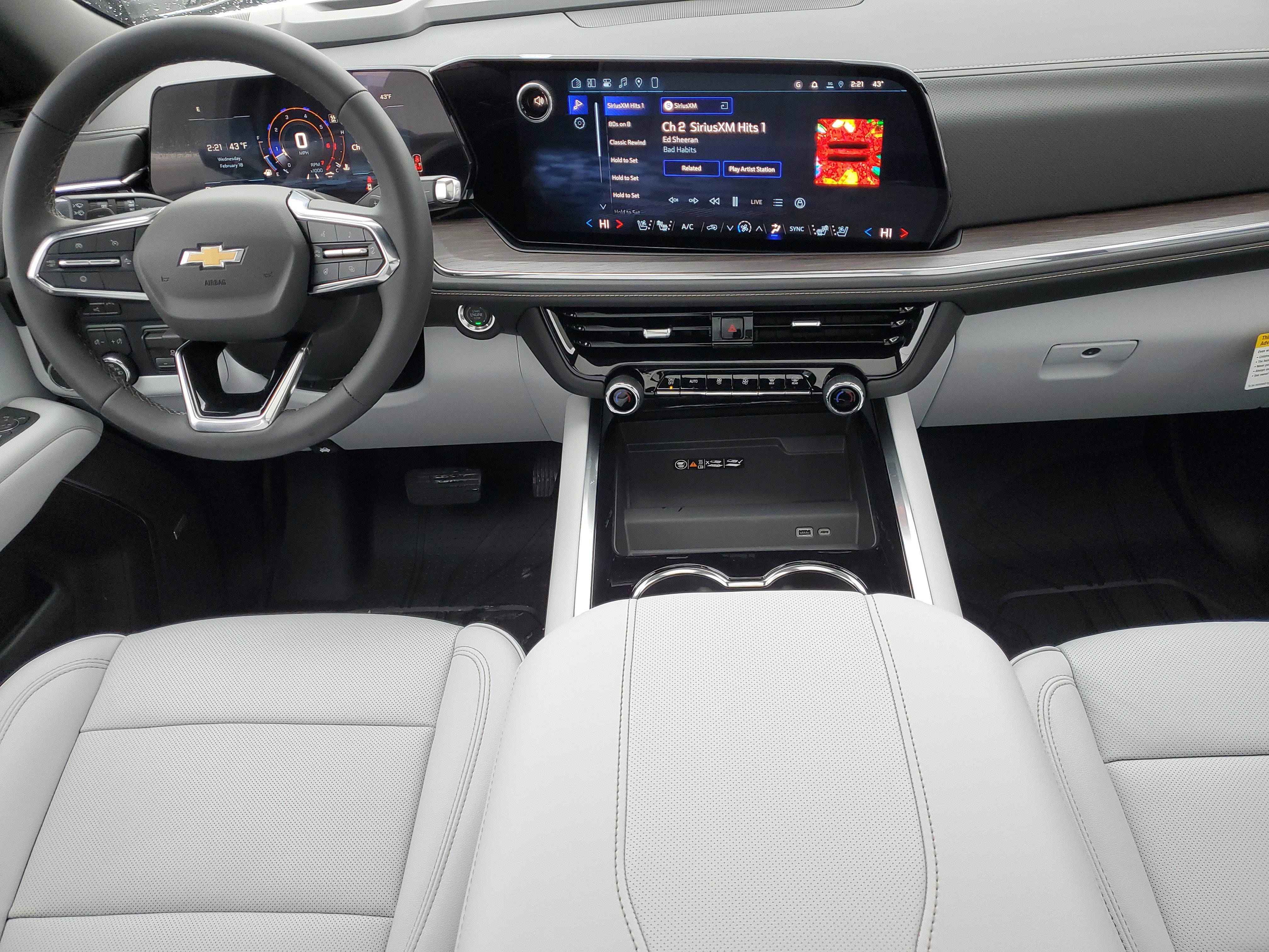 New 2026 Chevrolet Suburban Premier w/ Sun And Tow Package AWD/4WD image 27