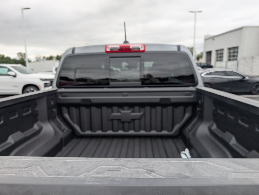 New 2026 Chevrolet Colorado ZR2 w/ Technology Package AWD/4WD image 9
