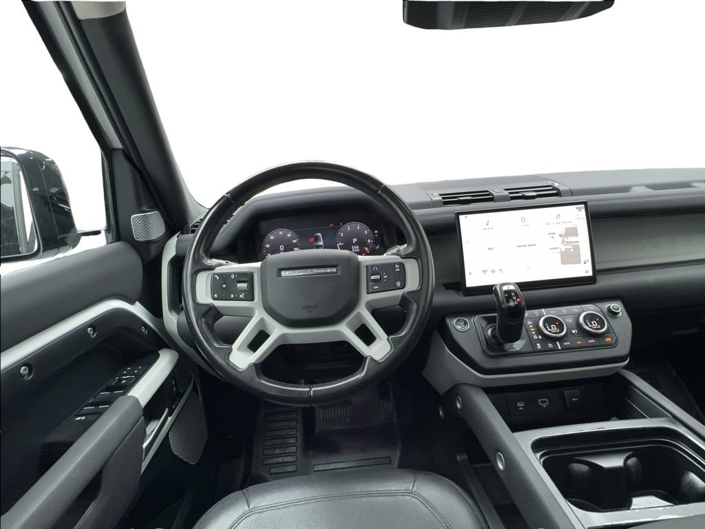 Used 2023 Land Rover Defender 130 SE AWD/4WD image 38