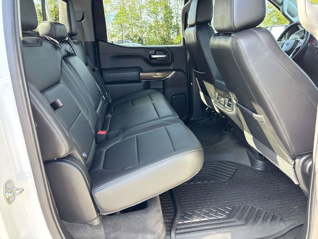 Used 2020 Chevrolet Silverado 1500 LT Trail Boss AWD/4WD image 17