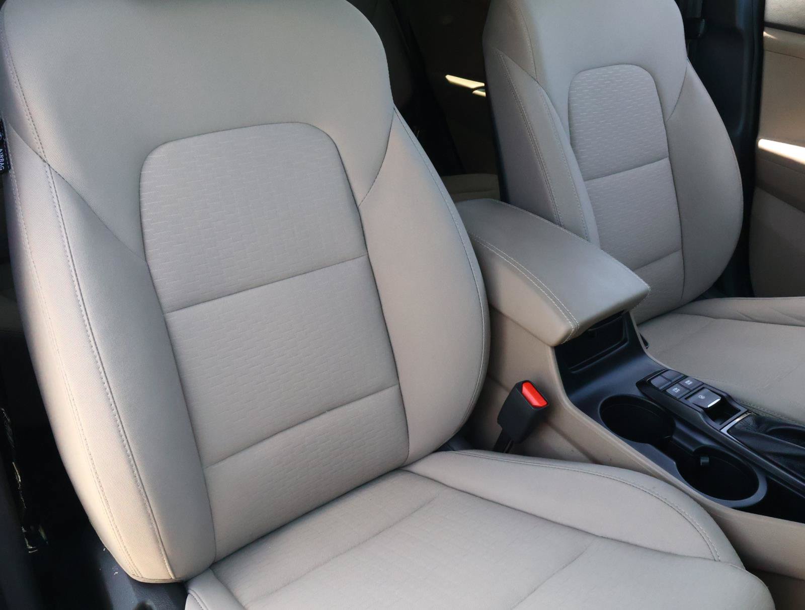 Used 2021 Hyundai Tucson Sport FWD image 16