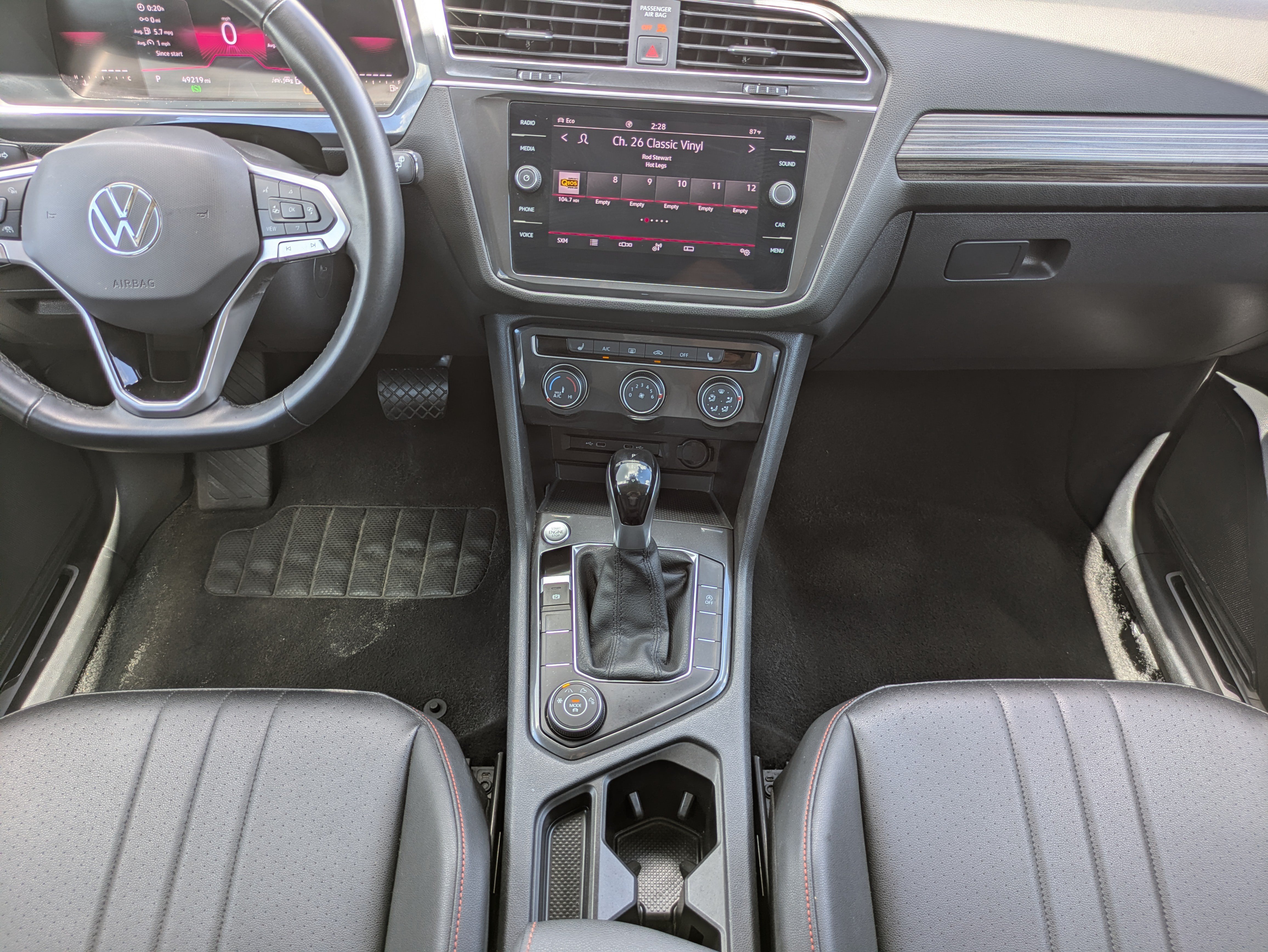 Used 2024 Volkswagen Tiguan Wolfsburg Edition AWD/4WD image 33